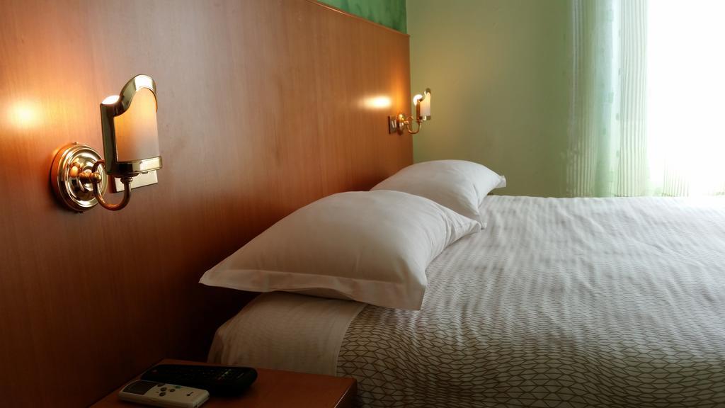 Volusia House Pensión 3*